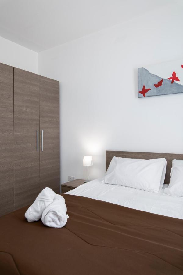 Sea View Apartment 2 Bedrooms 2 Bathrooms, 2 Minutes Away From The Sea St. Julian's Exterior foto