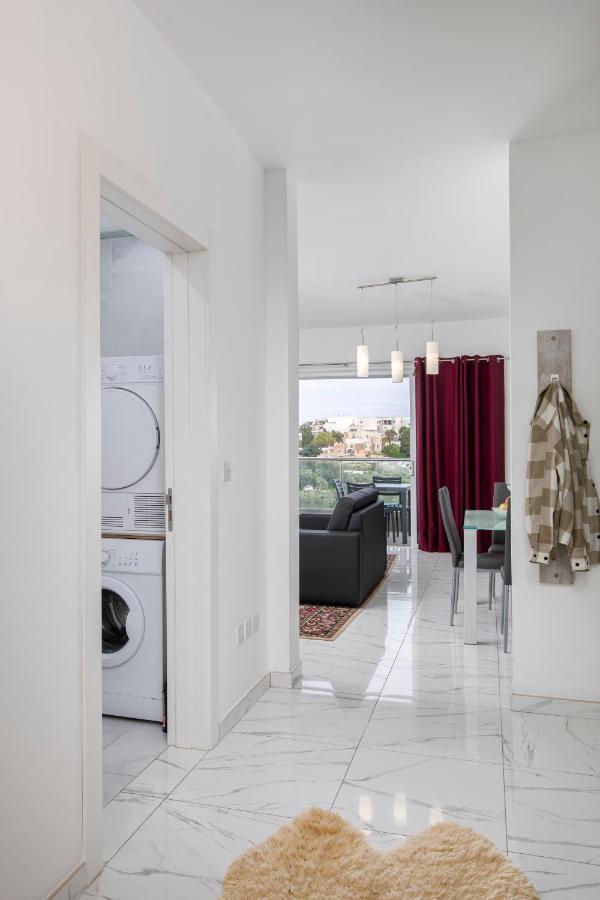 Sea View Apartment 2 Bedrooms 2 Bathrooms, 2 Minutes Away From The Sea St. Julian's Exterior foto