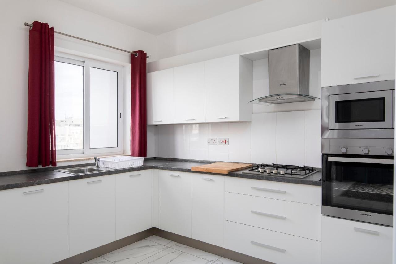 Sea View Apartment 2 Bedrooms 2 Bathrooms, 2 Minutes Away From The Sea St. Julian's Exterior foto